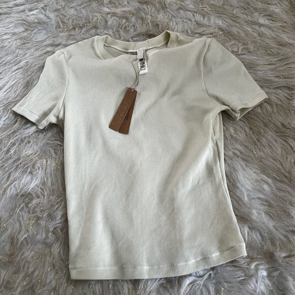 Skims Lounge Set - Picture 3 of 6